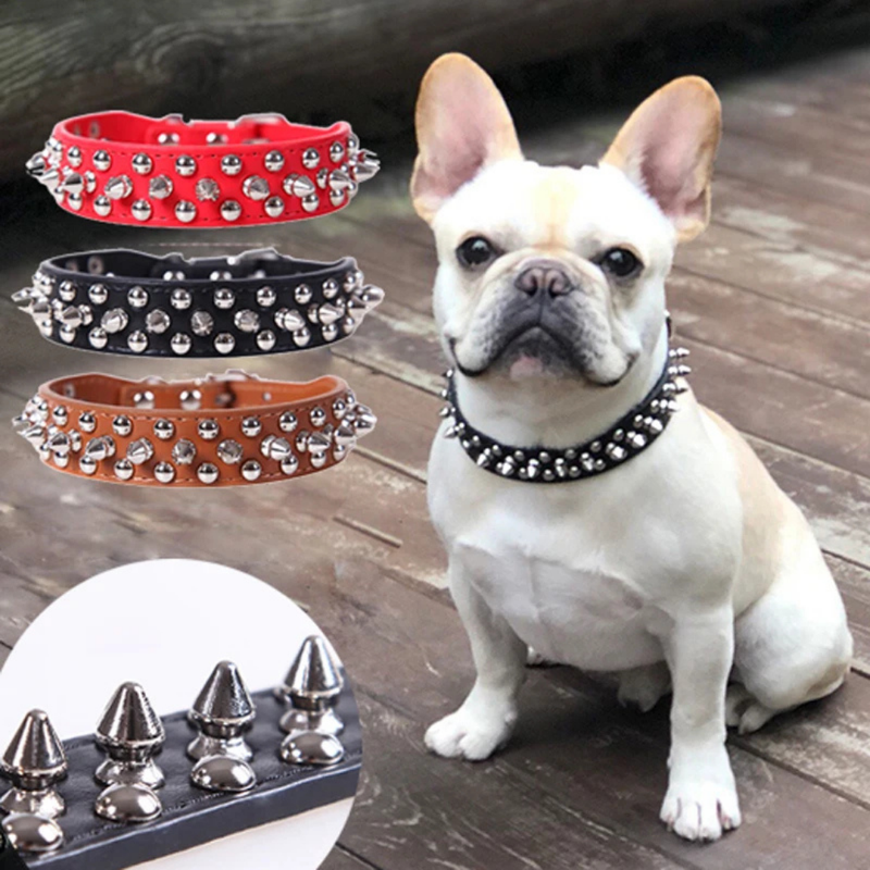 Coleira de Couro Spikes Cravejada para Cães