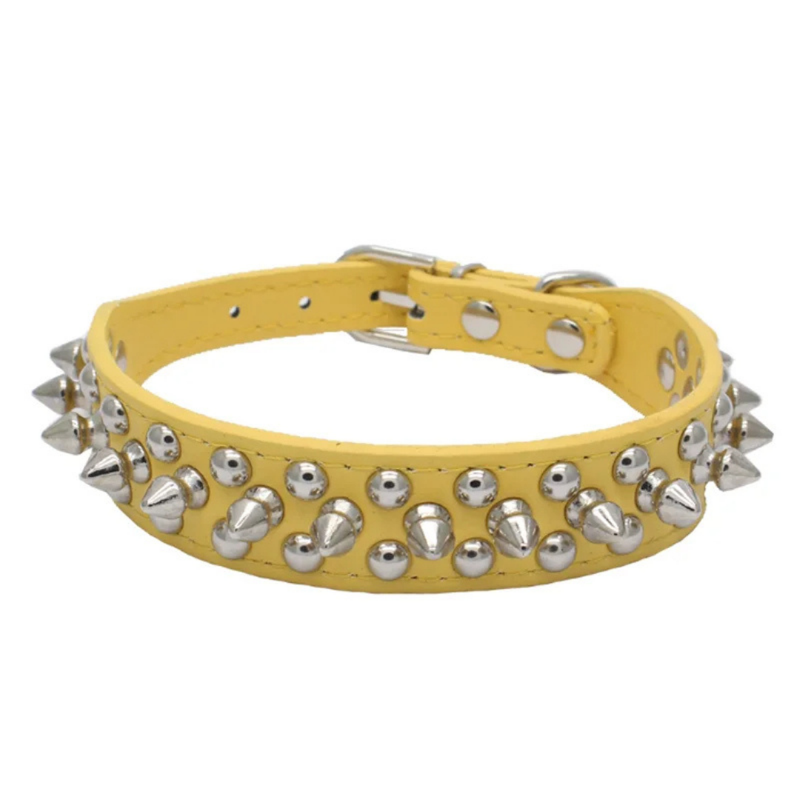 Coleira de Couro Spikes Cravejada para Cães